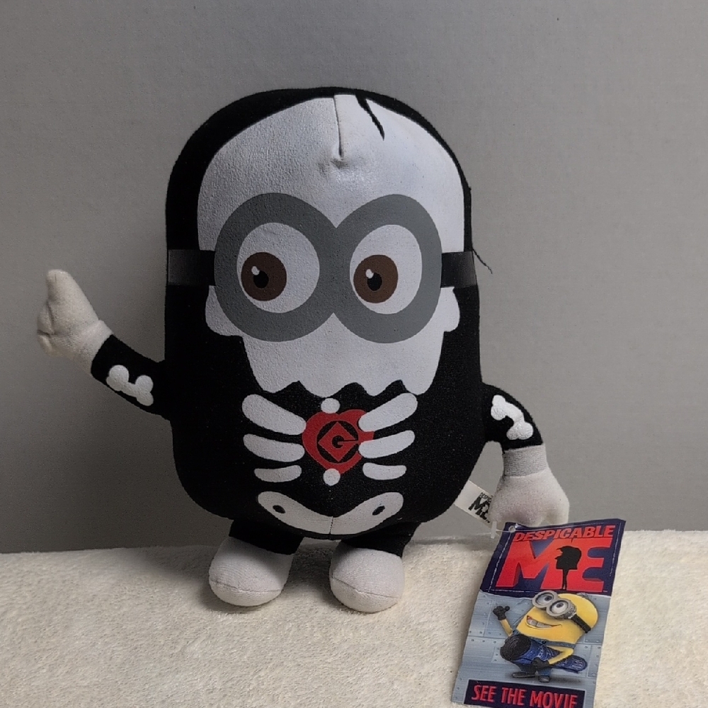 🌈5/$20🌈Bundle!😍Despicable Me Skeleton Minion Plush Toy - Black & White 2011